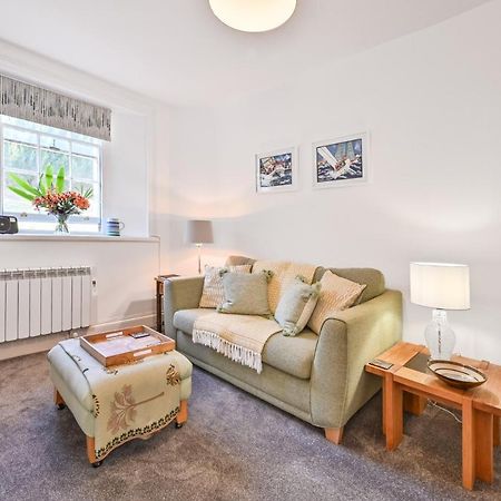 Tramontane Apartment At Hesketh Crescent Торки Екстериор снимка