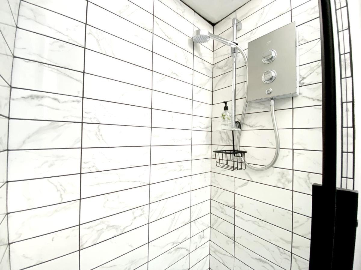Tramontane Apartment At Hesketh Crescent Торки Екстериор снимка