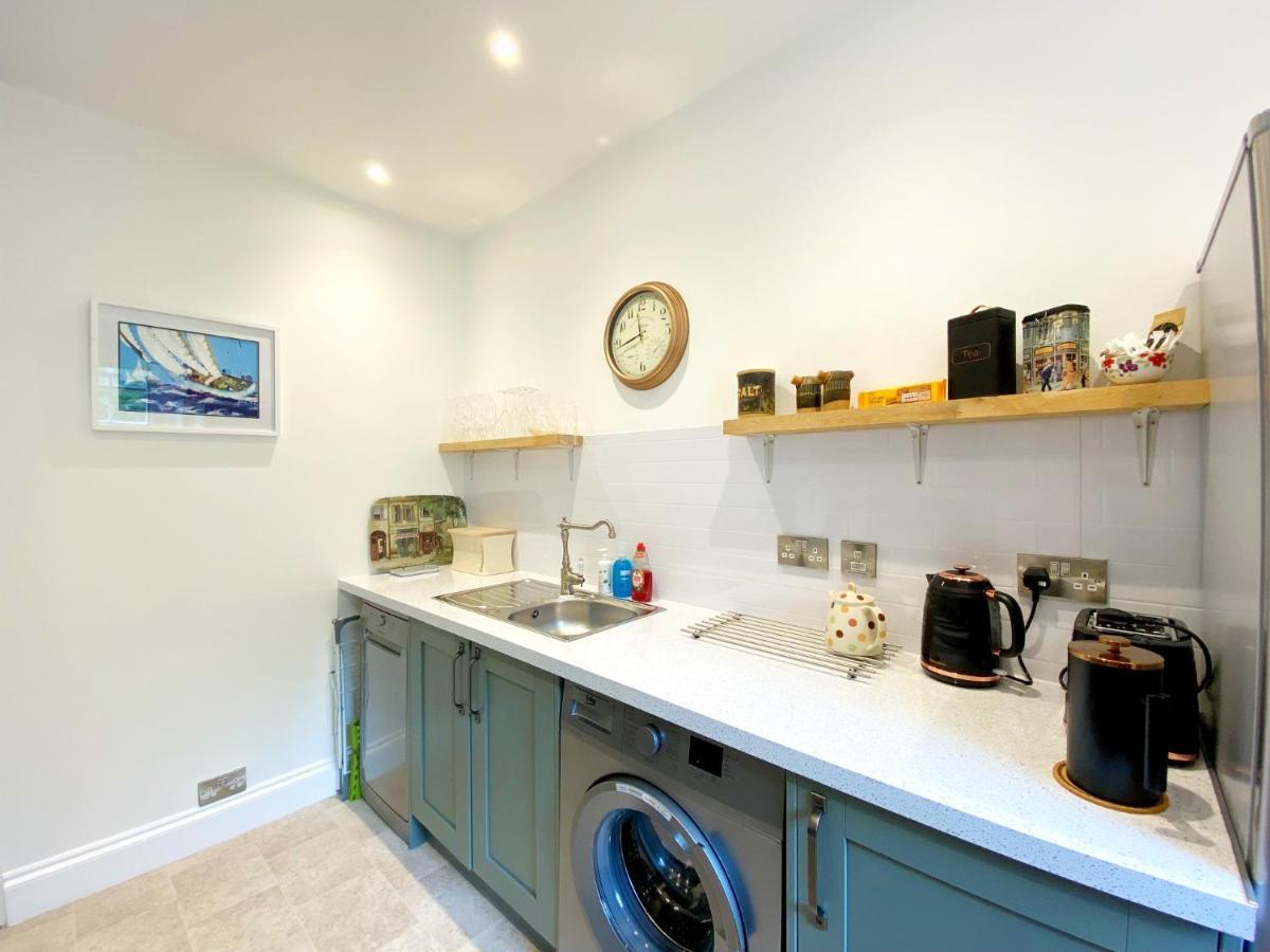 Tramontane Apartment At Hesketh Crescent Торки Екстериор снимка