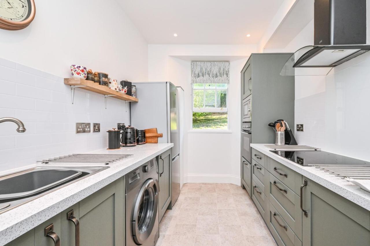 Tramontane Apartment At Hesketh Crescent Торки Екстериор снимка