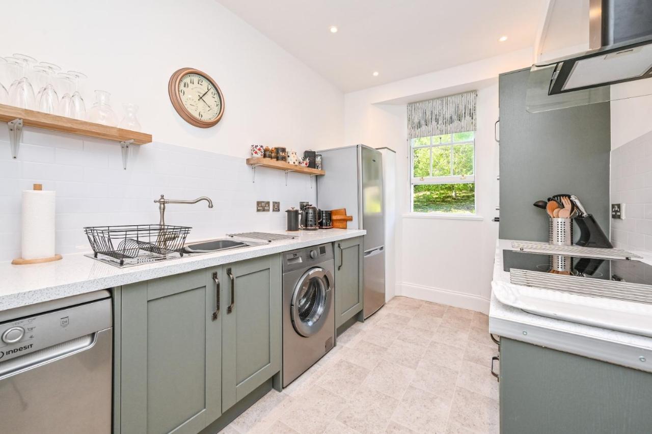 Tramontane Apartment At Hesketh Crescent Торки Екстериор снимка