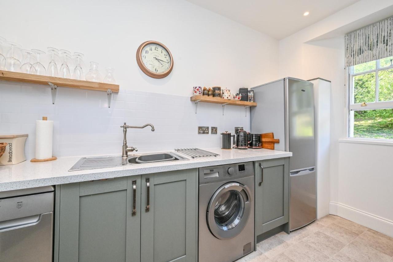 Tramontane Apartment At Hesketh Crescent Торки Екстериор снимка