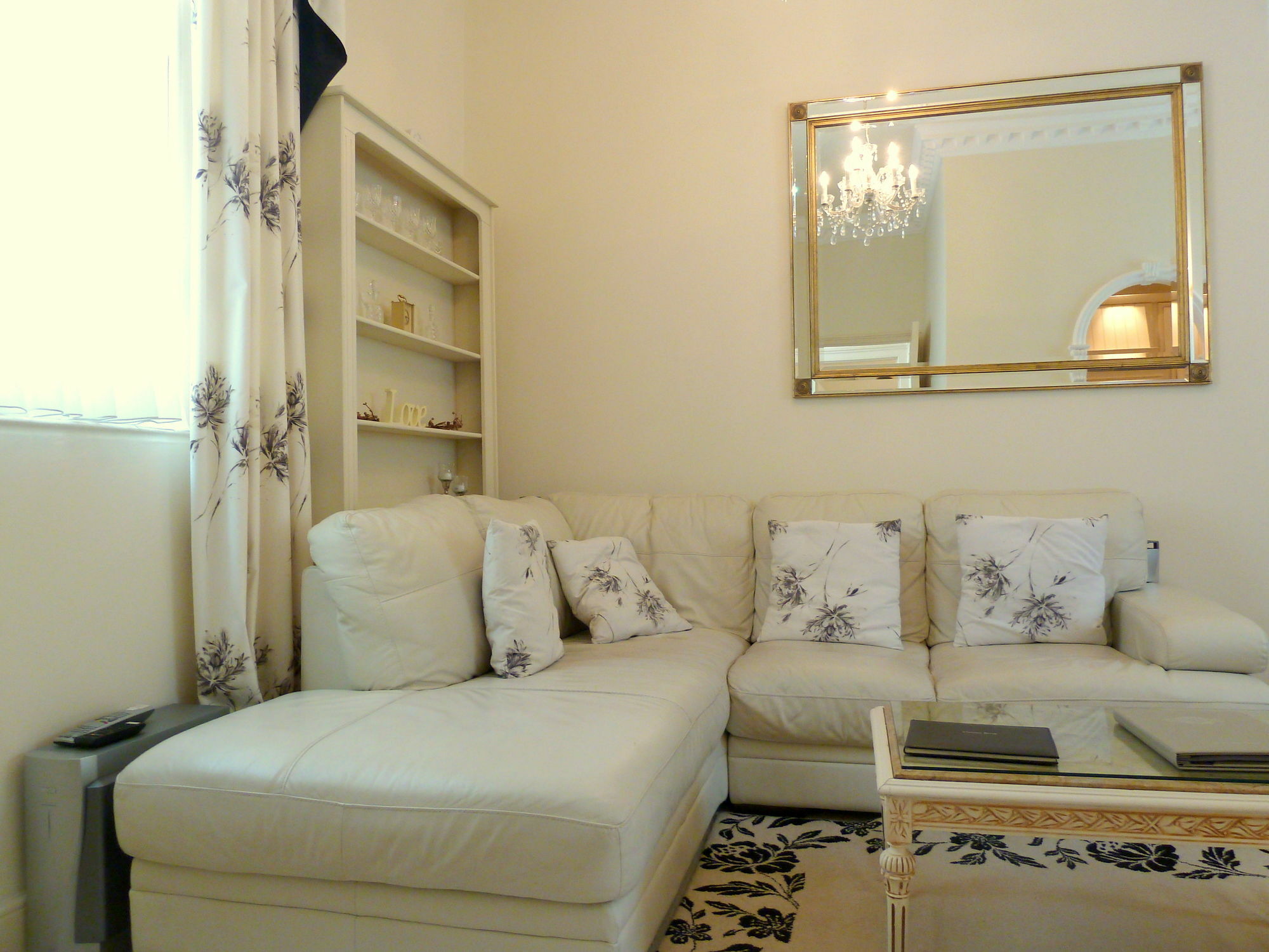 Tramontane Apartment At Hesketh Crescent Торки Екстериор снимка